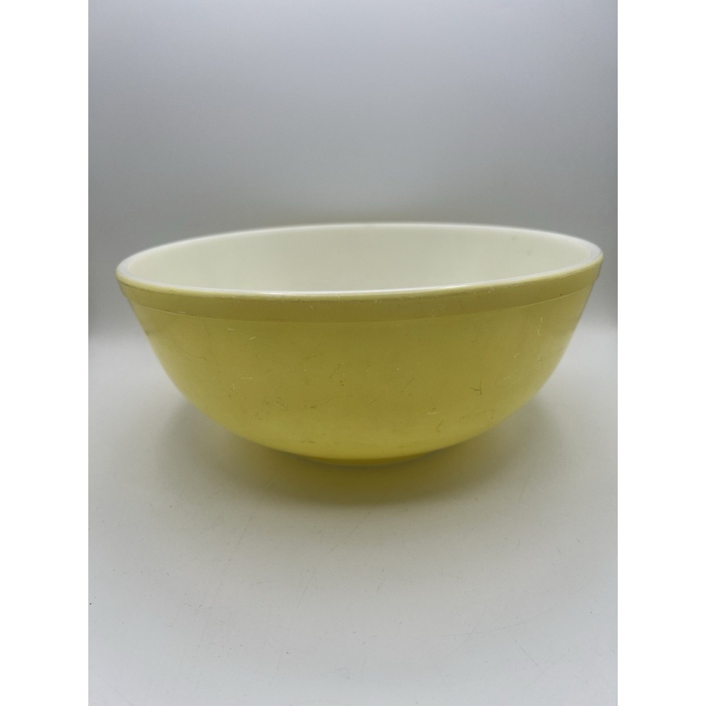 Vintage Pyrex Yellow Primary Color #404 - 4 QT Mixing Large Nesting Bowl